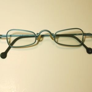 la eyeworks new vintage eyeglasses, small frame